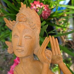 BALI Vintage MCM  Handcarved  Woman Prayer Light WOOD 16" Tall Icon Stat…